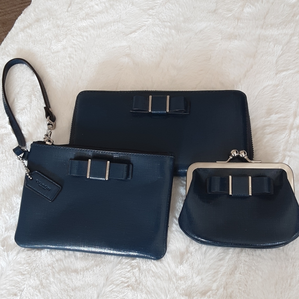 Genuine Coach set of purse organizers